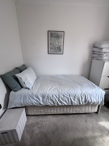 Single bed with - pull-out, to