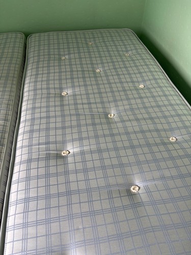 Single bed with pull out - single,