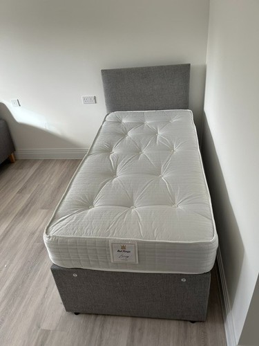 Luxury guest bed - ,