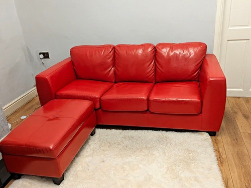 Red leather seater - seater, pull-out